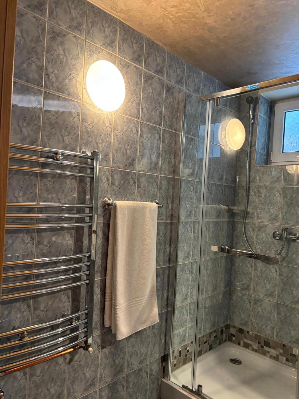 Pensiunea Warthe Bed & Breakfast Braşov Esterno foto